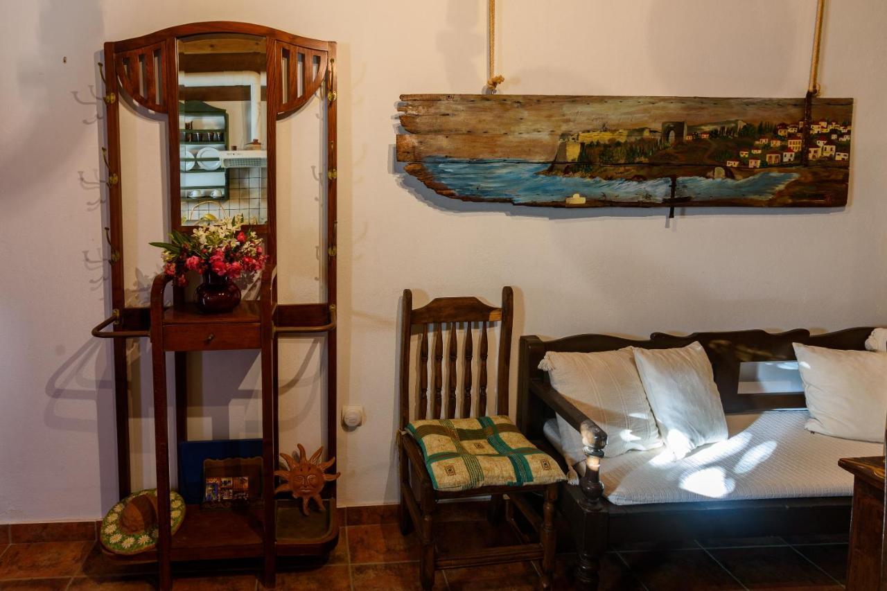 Eros Pittoresque Retreats - Perfect Location, Panoramic Seaview Koroni  Luaran gambar