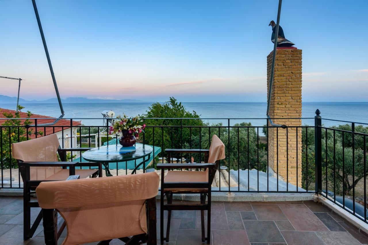 Eros Pittoresque Retreats - Perfect Location, Panoramic Seaview Koroni  Luaran gambar