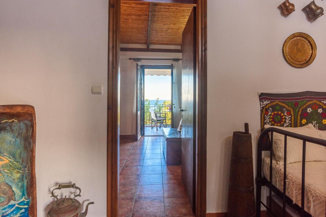 Eros Pittoresque Retreats - Perfect Location, Panoramic Seaview Koroni  Luaran gambar
