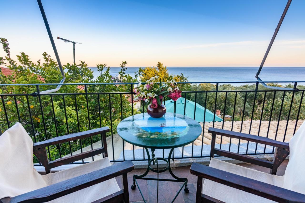 Eros Pittoresque Retreats - Perfect Location, Panoramic Seaview Koroni  Luaran gambar